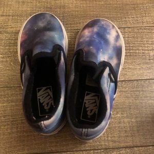 Vans Toddler shows outer space